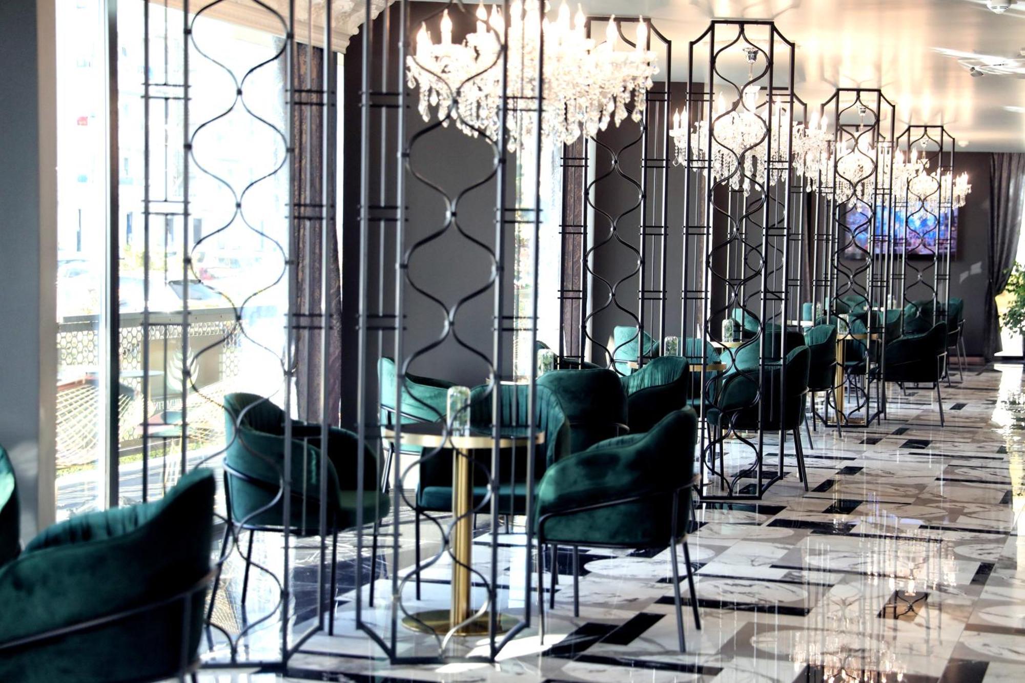 Hotel Luxury Premium Finese Golem  Esterno foto